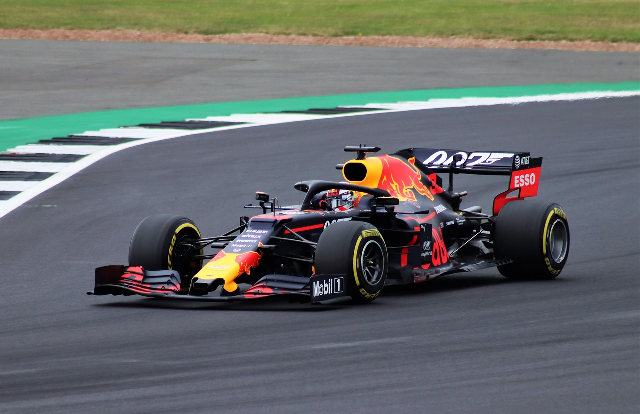 max, verstappen, red, bull, f1, formula, one, silverstone, racing, car, british, grand, prix, car wallpapers, uk, halo, 2019, motorsport, pirelli, tyres